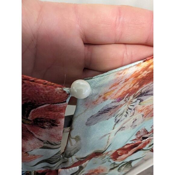 Francesca Floral Sleeveless Blouse - Picture 4 of 6